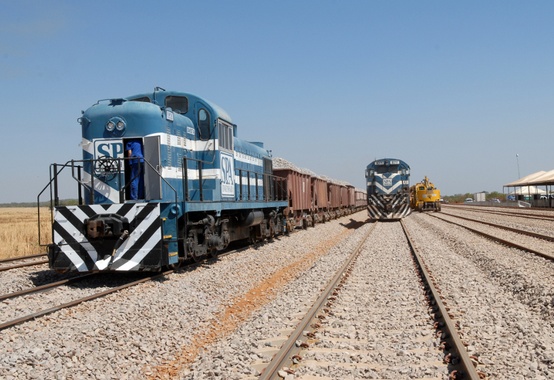 Frente Parlamentar da Engenharia discute situação das ferrovias brasileiras Frente Parlamentar da Engenharia discute situação das ferrovias brasileiras