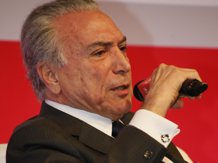 Temer se reúne com Meirelles e aliados políticos em Brasília