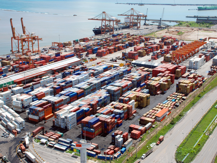 Investimento em infraestrutura portuária para receber navios com mais segurança