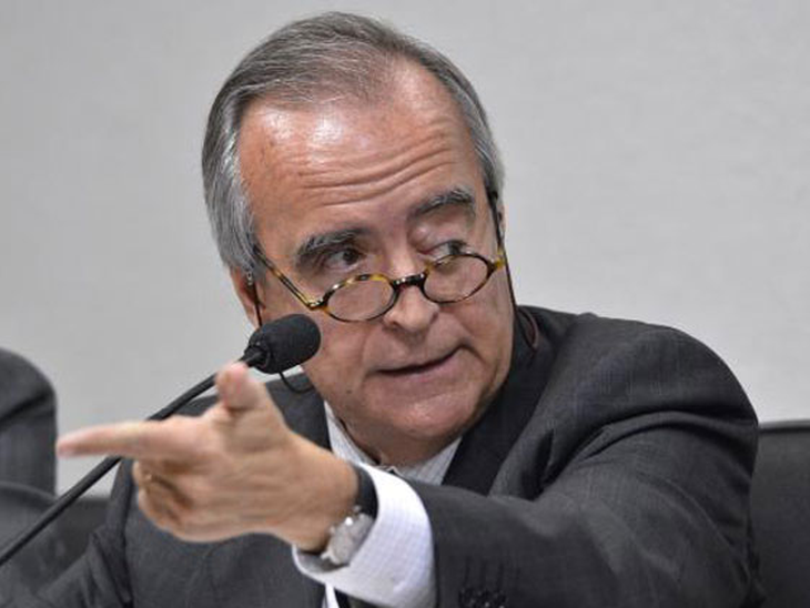 Juiz Sérgio Moro determina bloqueio de bens de Nestor Cerveró