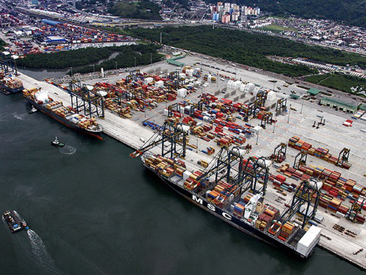 Acordo facilitará o fluxo de cargas no porto de Santos