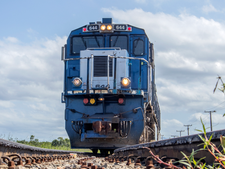 Participação do modal ferroviário cresce nos portos do Paraná