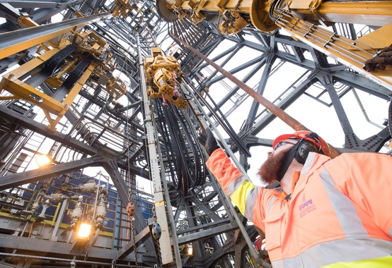 Crise reduz valor de ativos de petroleiras Crise reduz valor de ativos de petroleiras